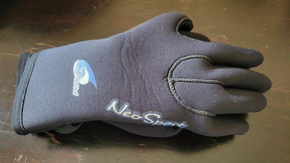 Neosport 7mm Gloves