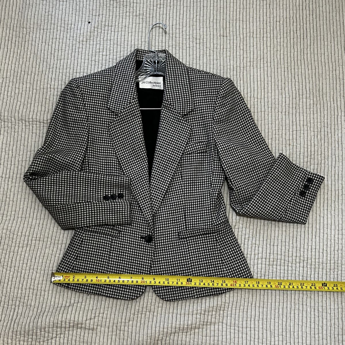Main image 5