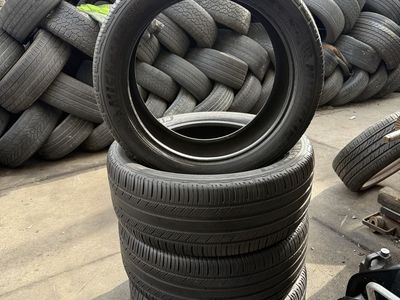 285 45 22 Michelin tires