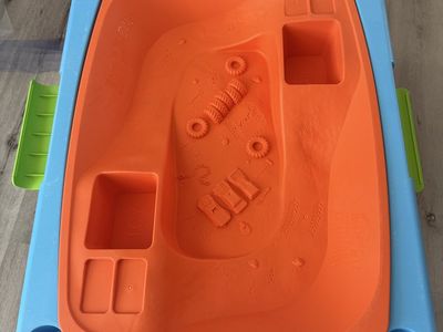 Hot Wheels Monster Trucks Downhill Race and Go Playset Table