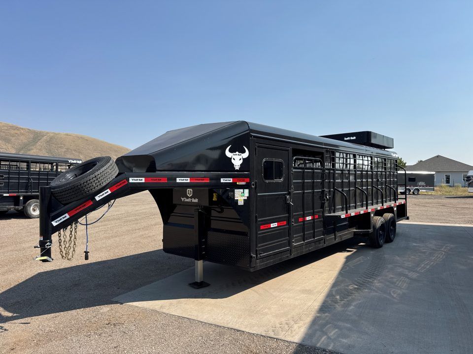 2026 Swift Built Trailers 26' Smart Tack Stock Combo