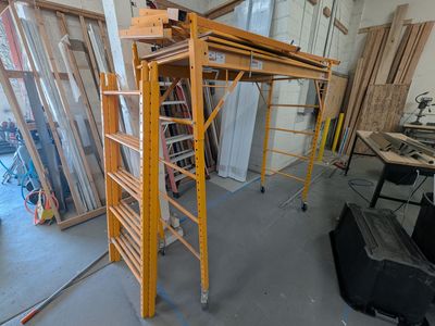 Baker Scaffolding Set – Rolling / Adjustable – Great Condition