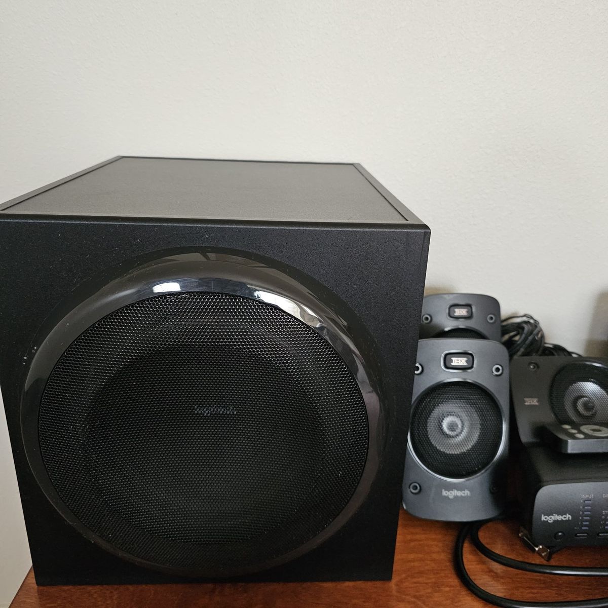 Main image 5