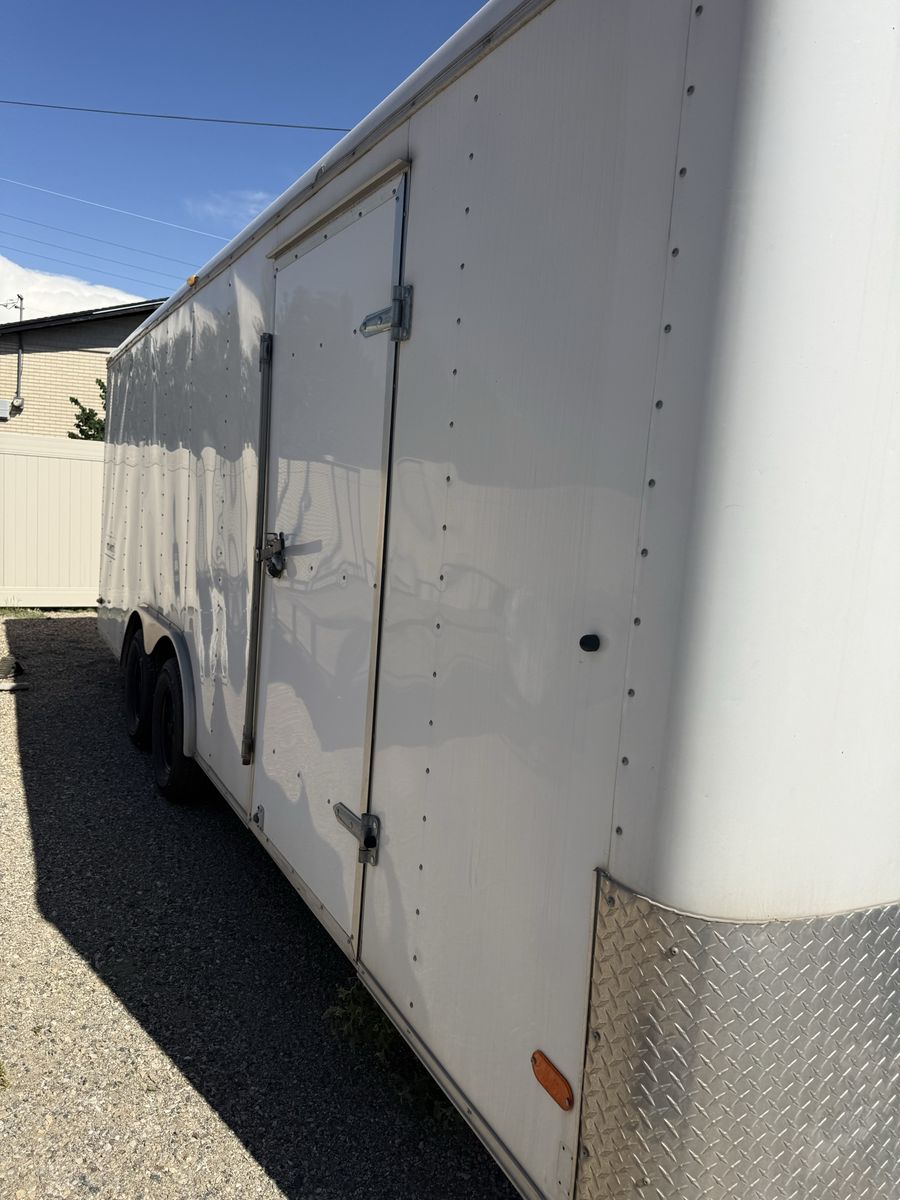 2003 Haulmark 8.5x20 Enclosed trailer