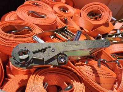 2" ratchet strap