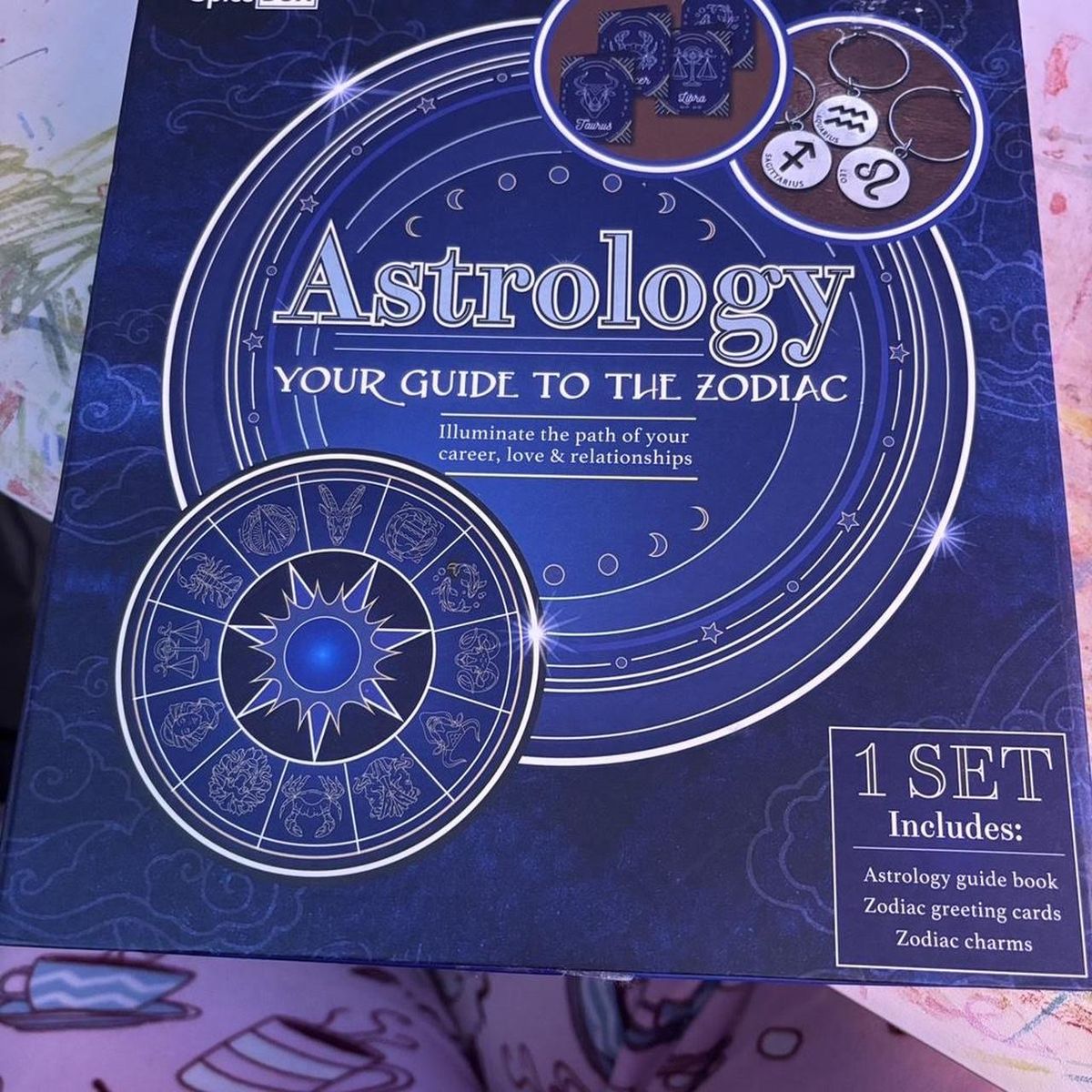 Astrology: Your Guide to the Zodiac Kit - Books Cards & Charms