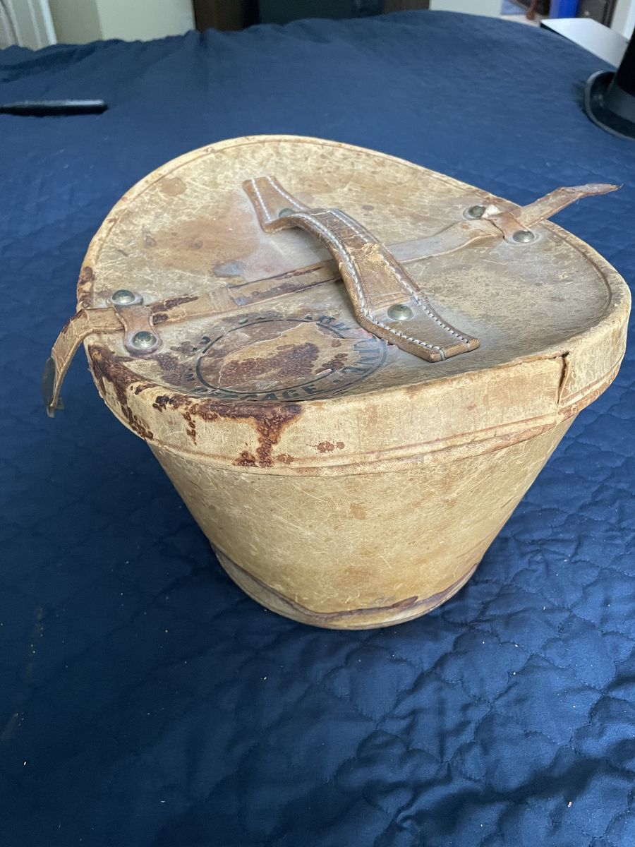 Main image 3
