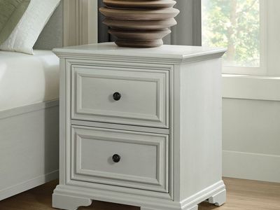 Universal Broadmoore Anistyn Nightstand 1812685 #107076
