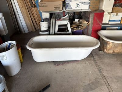Clawfoot Cast Iron Tub