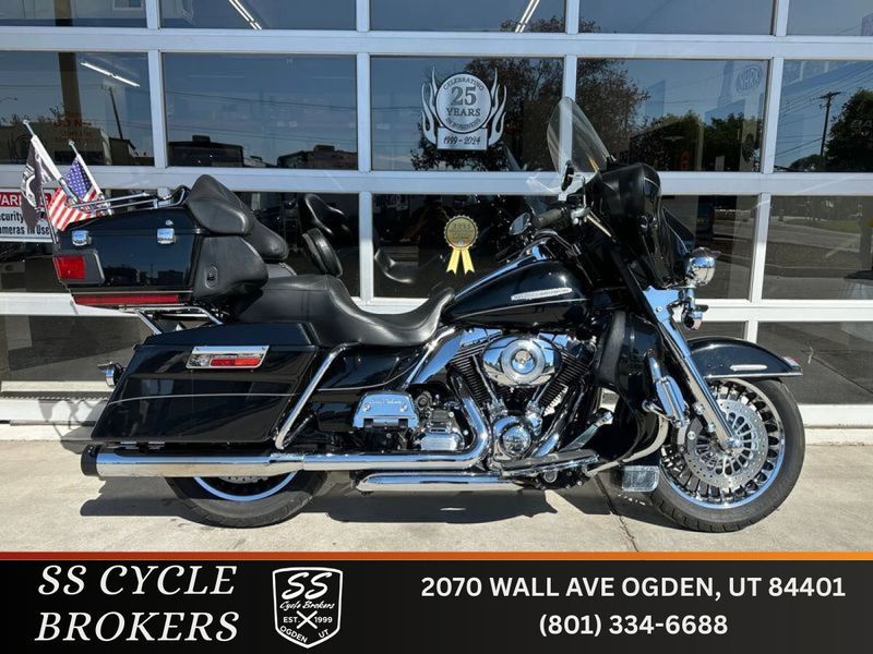 2011 Harley-Davidson FLHTK Electra Glide