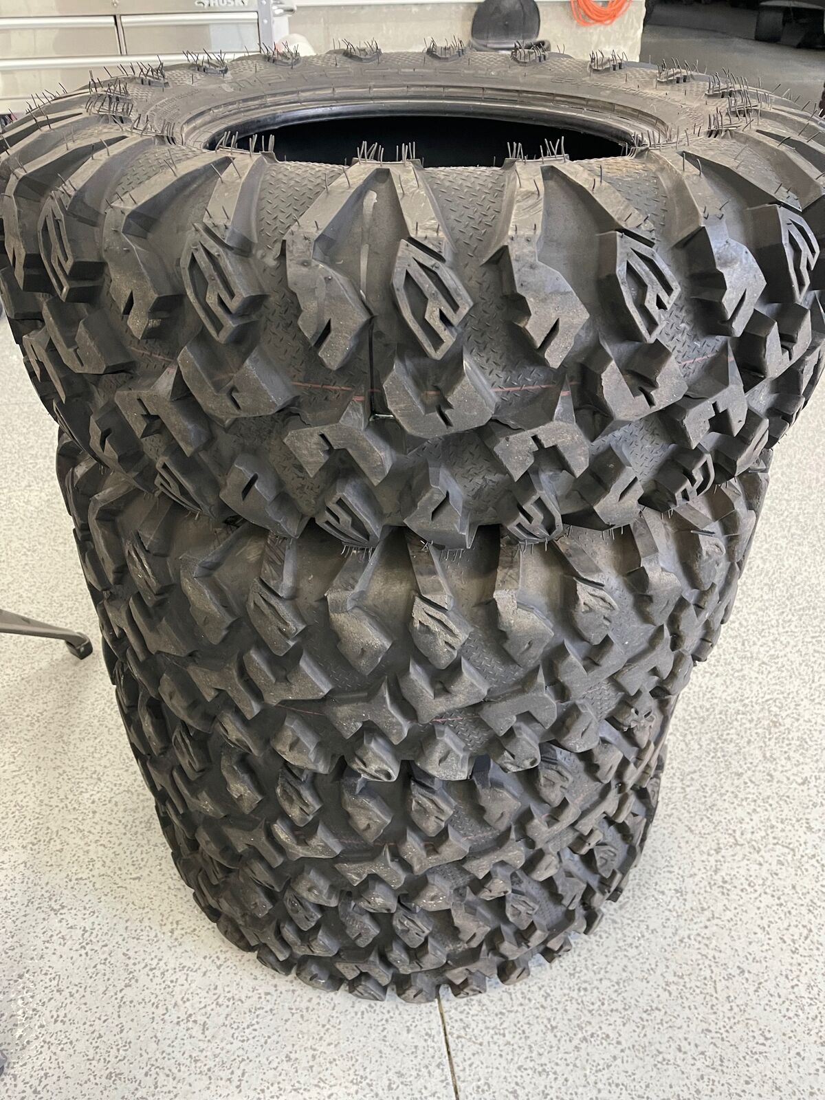 Motoclaw  32x10.00 R16  UTV ATV Tires