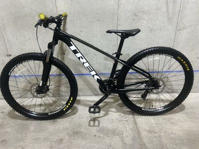 Trek Marlin 5 - XS 27.5”