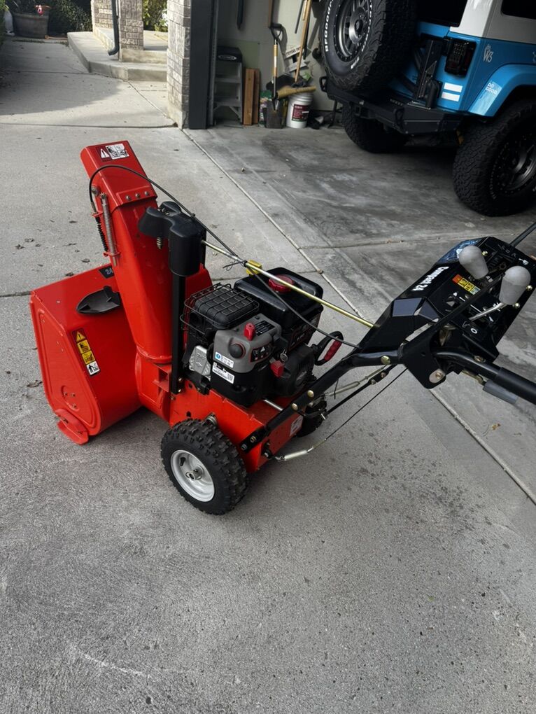 Ariens Compact 24