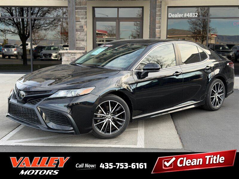 2021 Toyota Camry SE