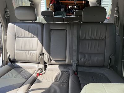 00-07 Toyota Sequoia / 04-06 Tundra Leather Seats
