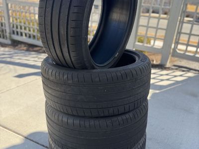 Michelin 265/40 ZR 21 Racing Tires