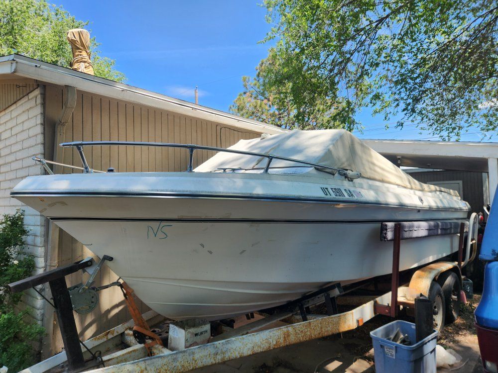 1976 Seaflight 351 Winsor