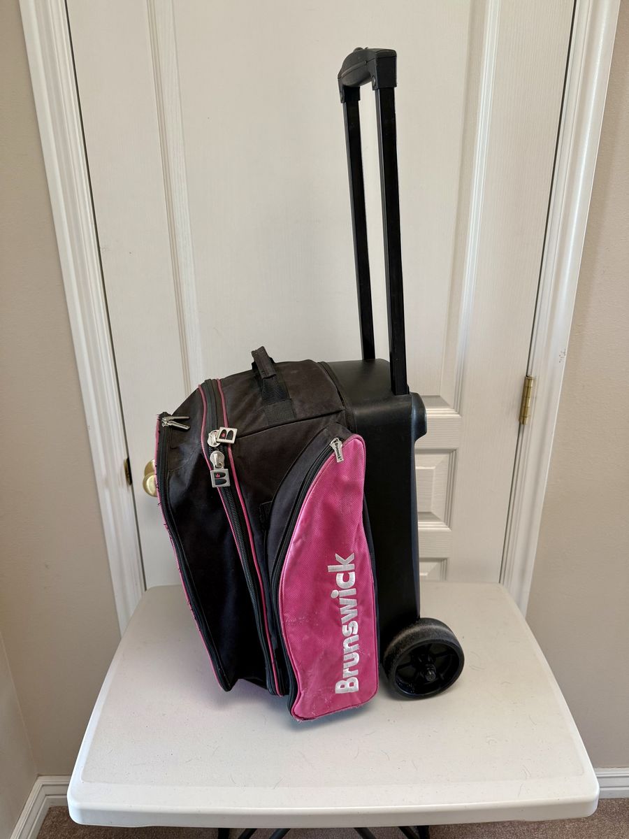 Brunswick Double 2 Ball Bowling Roller Bag
