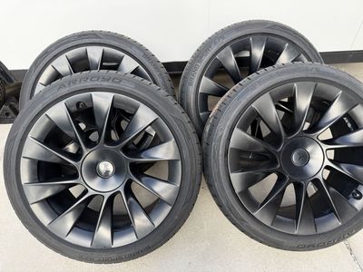 Tesla Model Y 20" black induction wheels w/ new tires 255/40r20 rims 255/40/20