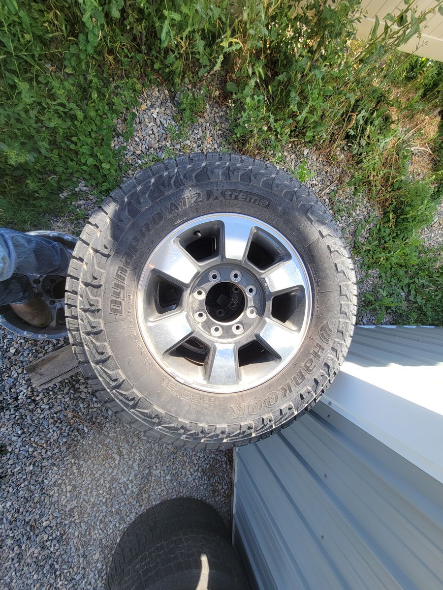 275/70r18 ford factory wheels 8x170