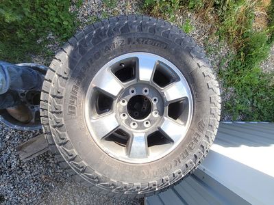 275/70r18 ford factory wheels 8x170