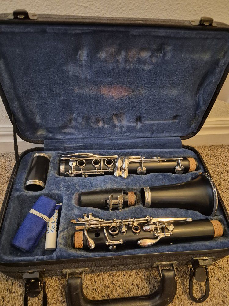 Buffet Clarinet with Warranty