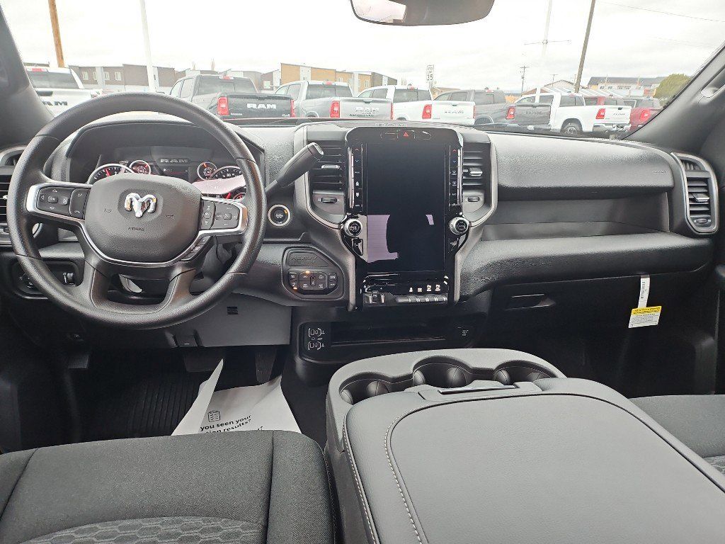 Main image 8