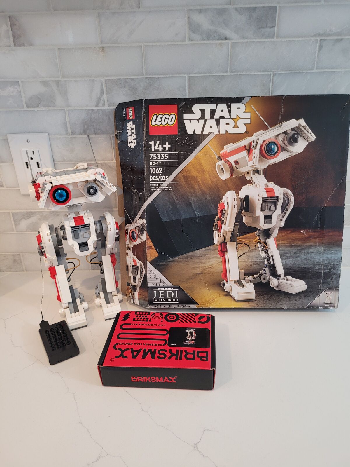 Star wars BD-1 plus light kit for it