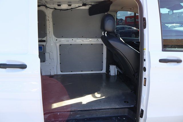 Main image 13
