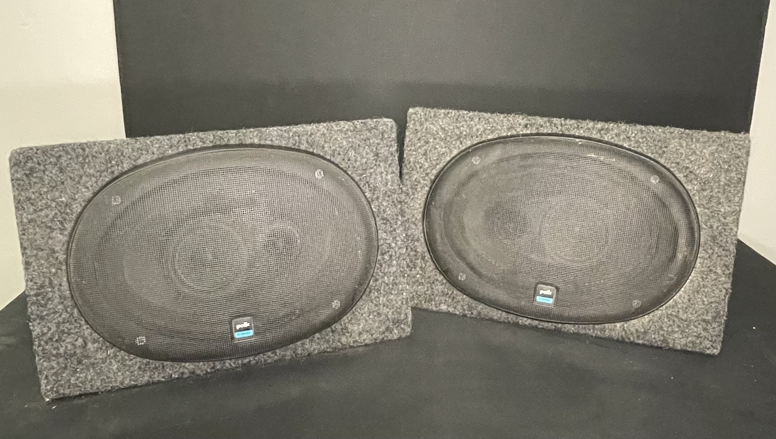 Polk Audio 6x9 Car Speakers in Carpeted Speaker Boxes – Pair