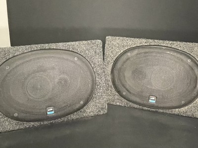 Polk Audio 6x9 Car Speakers in Carpeted Speaker Boxes – Pair