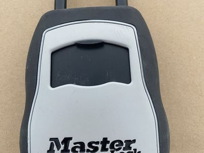 Master Lock - Lockbox