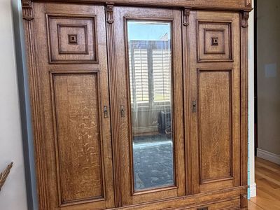 Antique French Oak Schrunk, circa 1880-1900