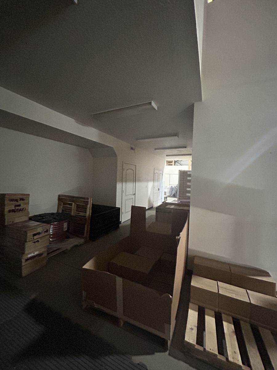Main image 9