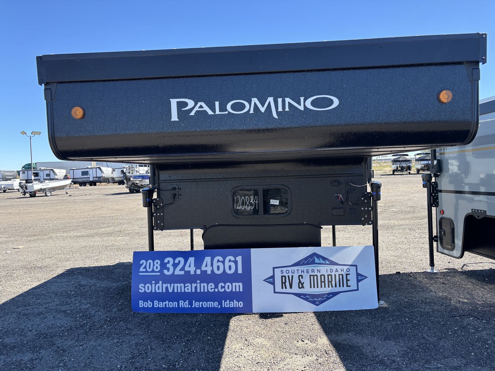 Brand New PALOMINO TRUCK CAMPER SS-550