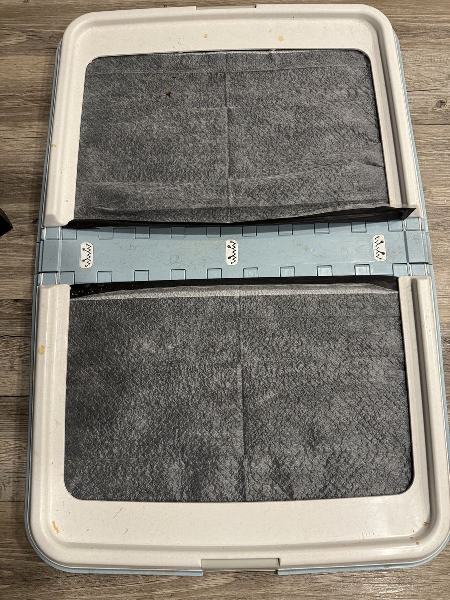 Iris X Large Pee Pad holder