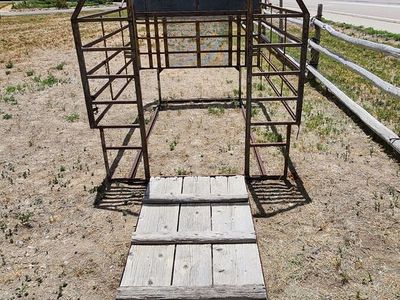 Truck Bed Livestock Carrier
