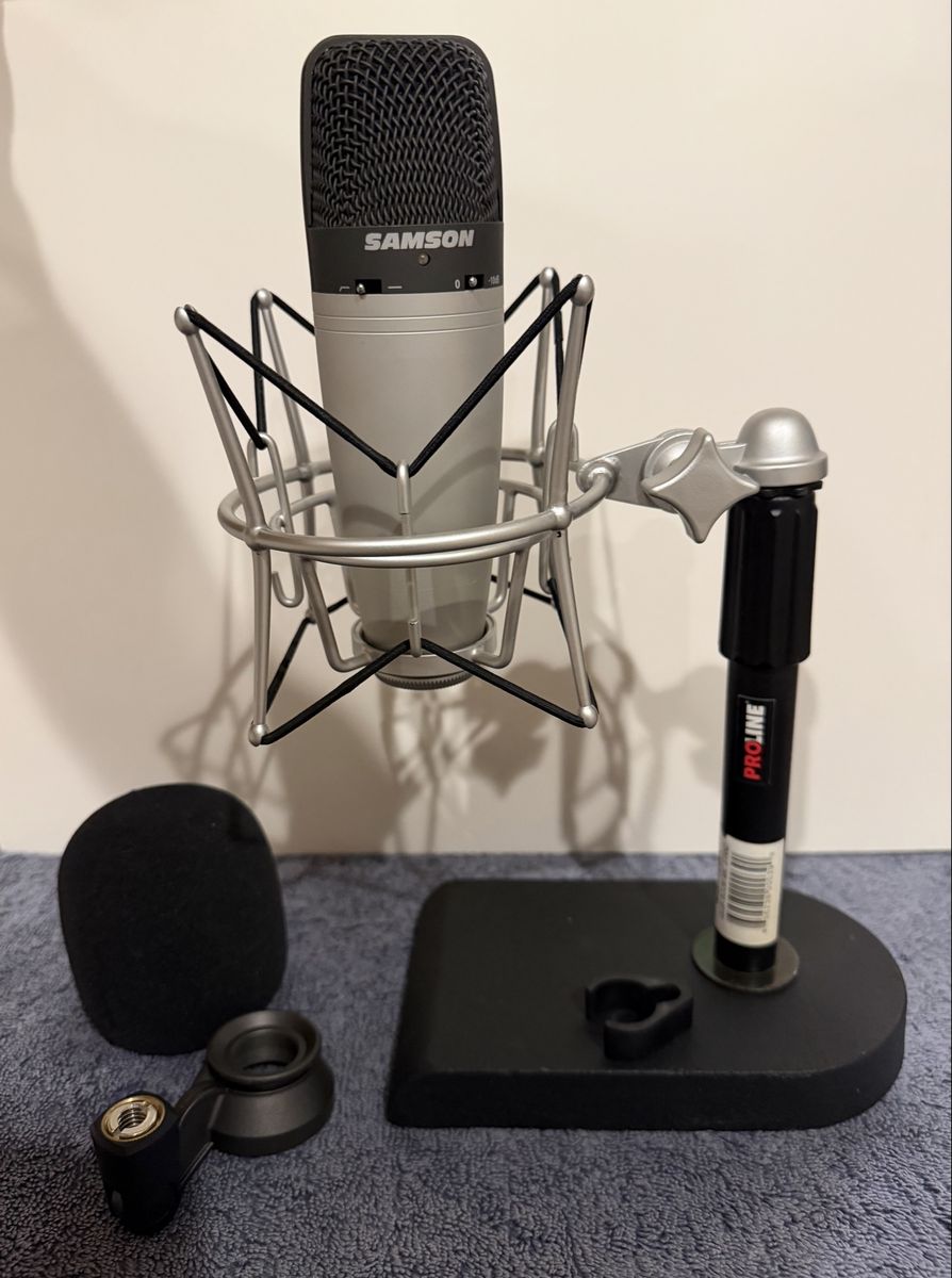 Desktop Studio Bundle – Samson C03 Multi-Pattern Mic + SP01 Shockmount + Proline Stand