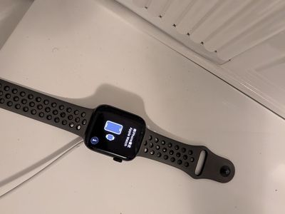 Apple smart watch 8 with GPS, 45MM