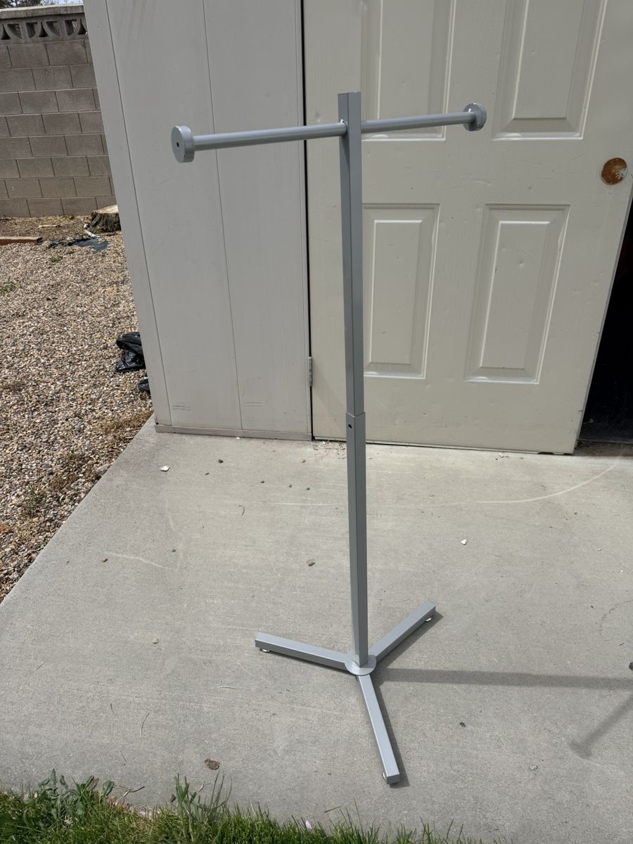 Adjustable Shopping Bag Rack Metal Rack for Retail Store Chrome Handbag Display Stand