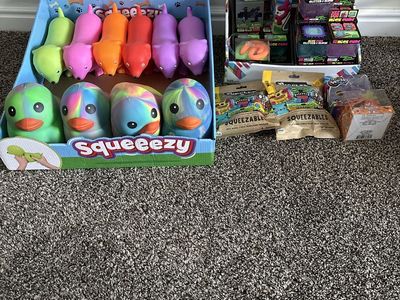 Sensory Toys Bulk Lot - NeeDoh Nice Cube, Squeeezy Ducks, Fuggler Squeezables & More