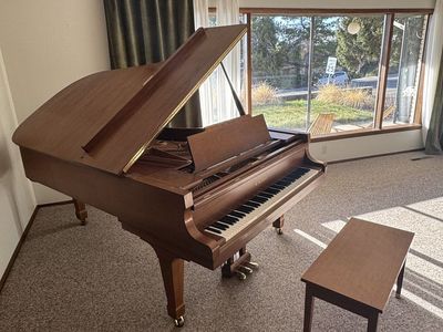 Kawai 7'4" KG-6C Semi-Concert Grand | Satin Walnut