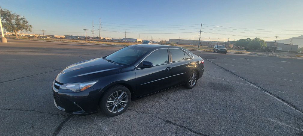 2016 Toyota Camry SE