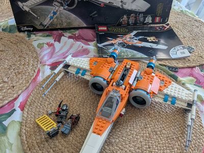 Poe Dameron's X-Wing Fighter LEGO Set - Retired