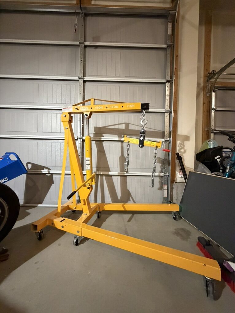 2 Ton Engine Hoist For Rent