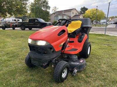 John deere Riding Lawnmower