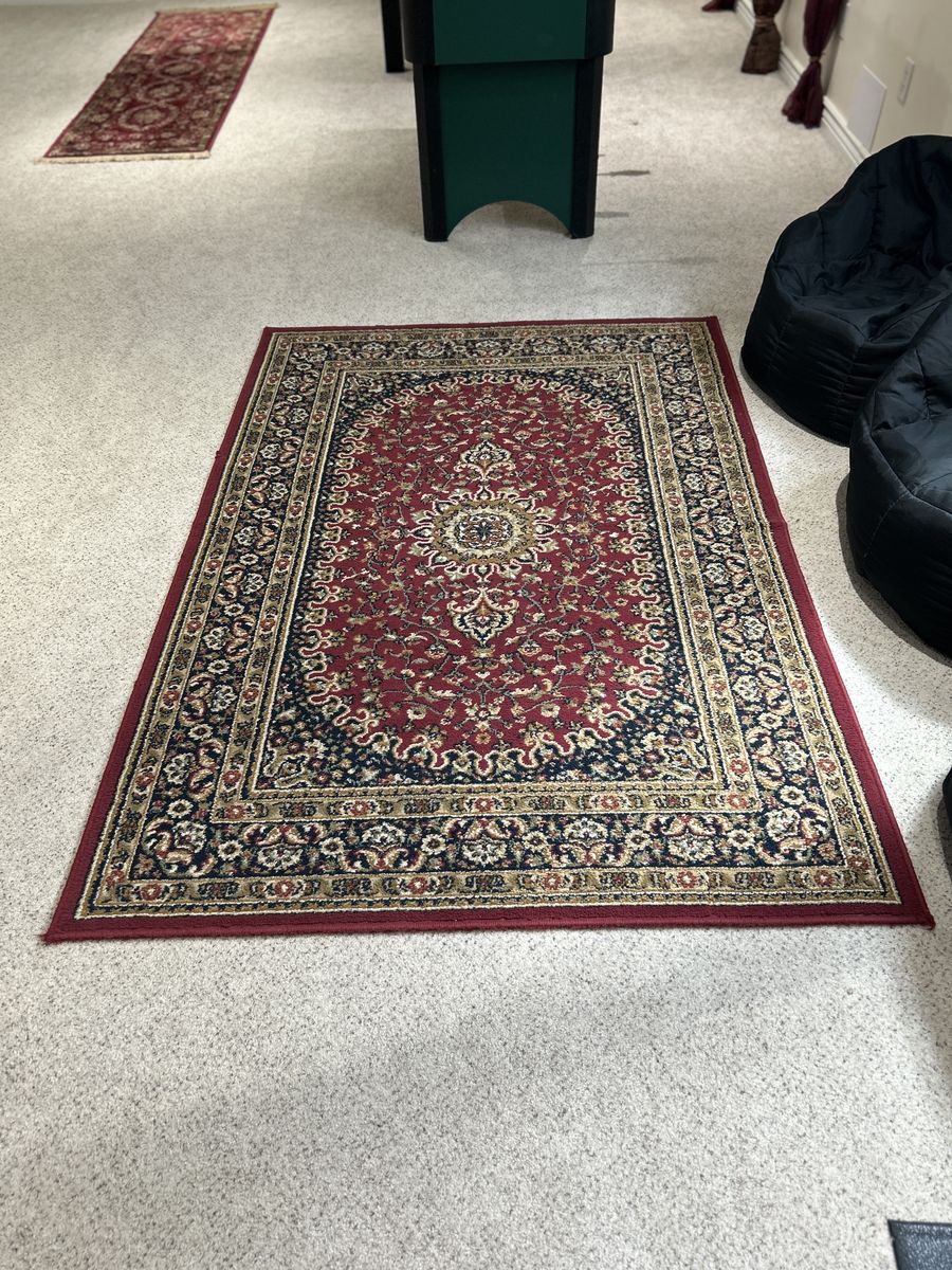 Traditional Persian Style Area Rug – Red & Navy Floral Medallion