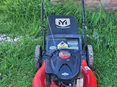 pushing lawn mower good working conditions