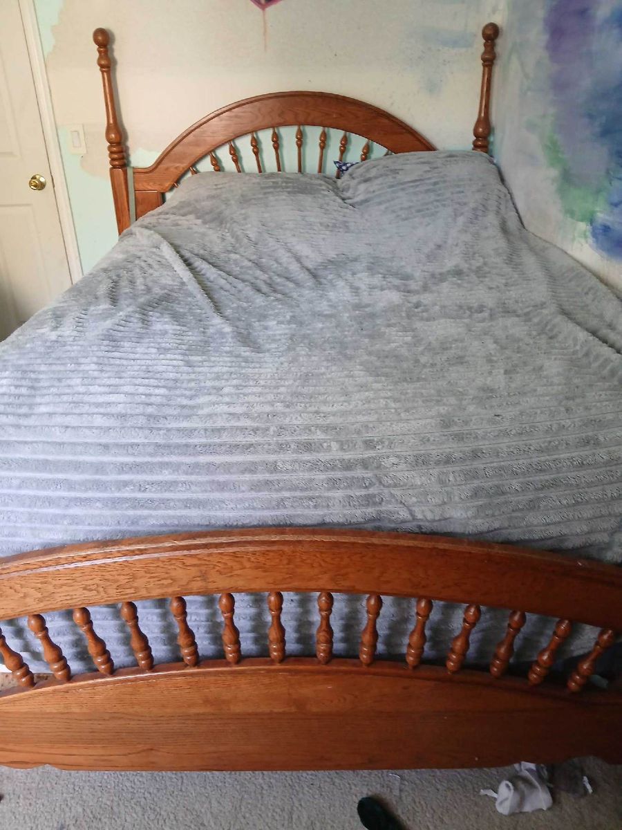 Queen Bed