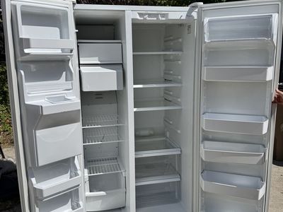 Whirlpool ED5HHGXTO00 Side-by-Side Refrigerator - White